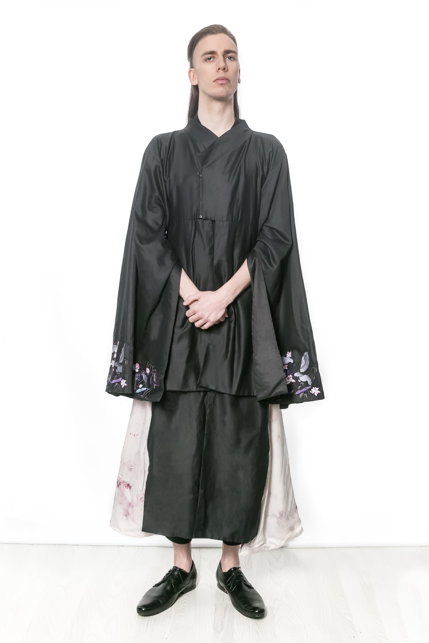 DURUMAK full length embroidered coat