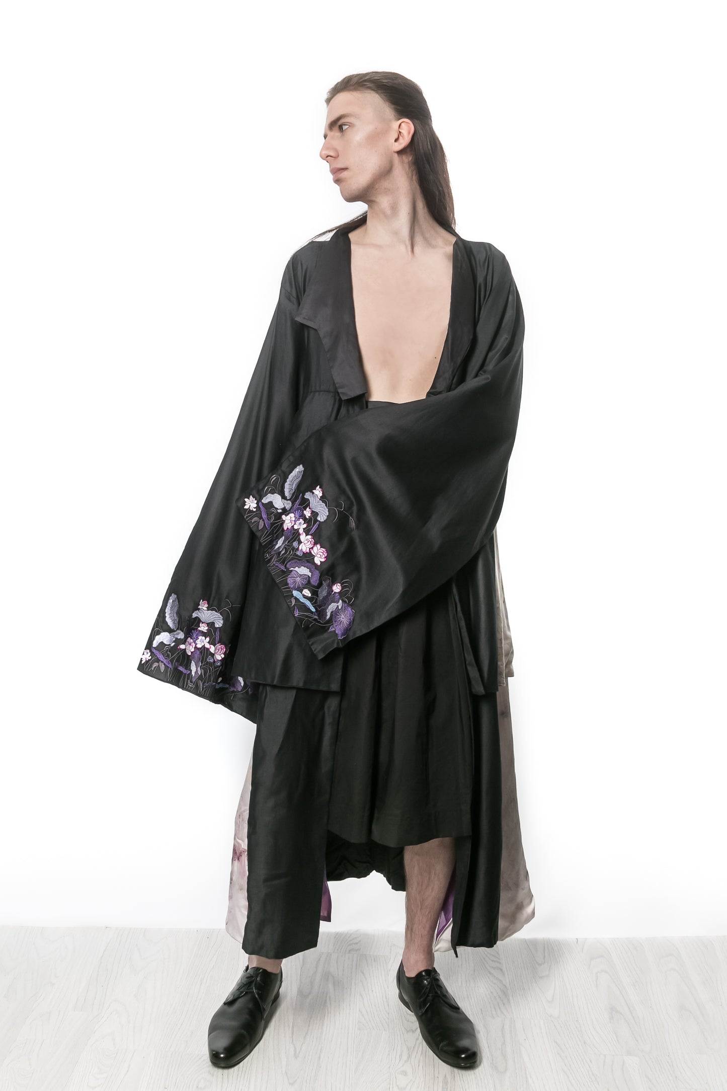 DURUMAK full length embroidered coat
