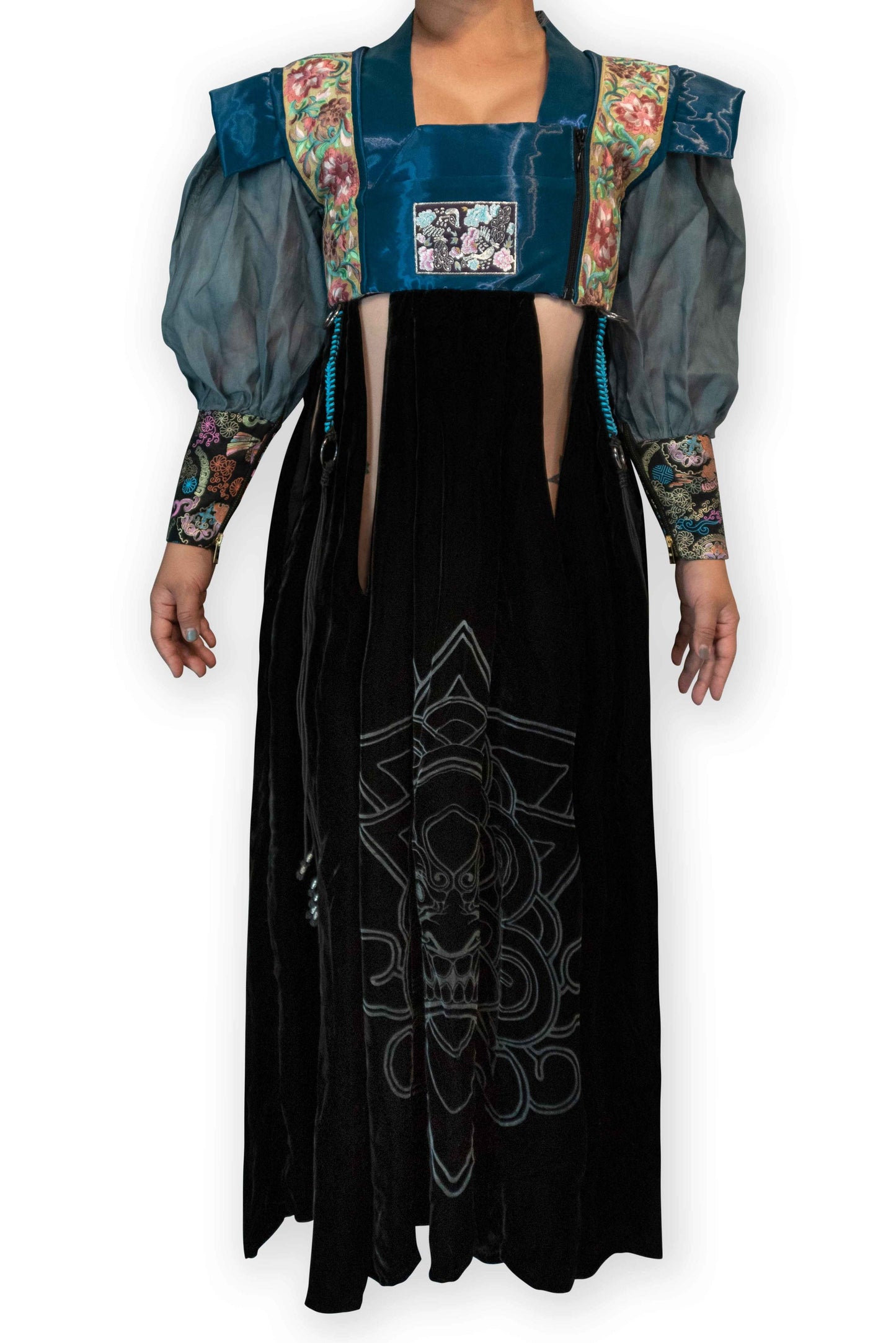 MUNYO Silk Peepholes Puff Sleeve Dress