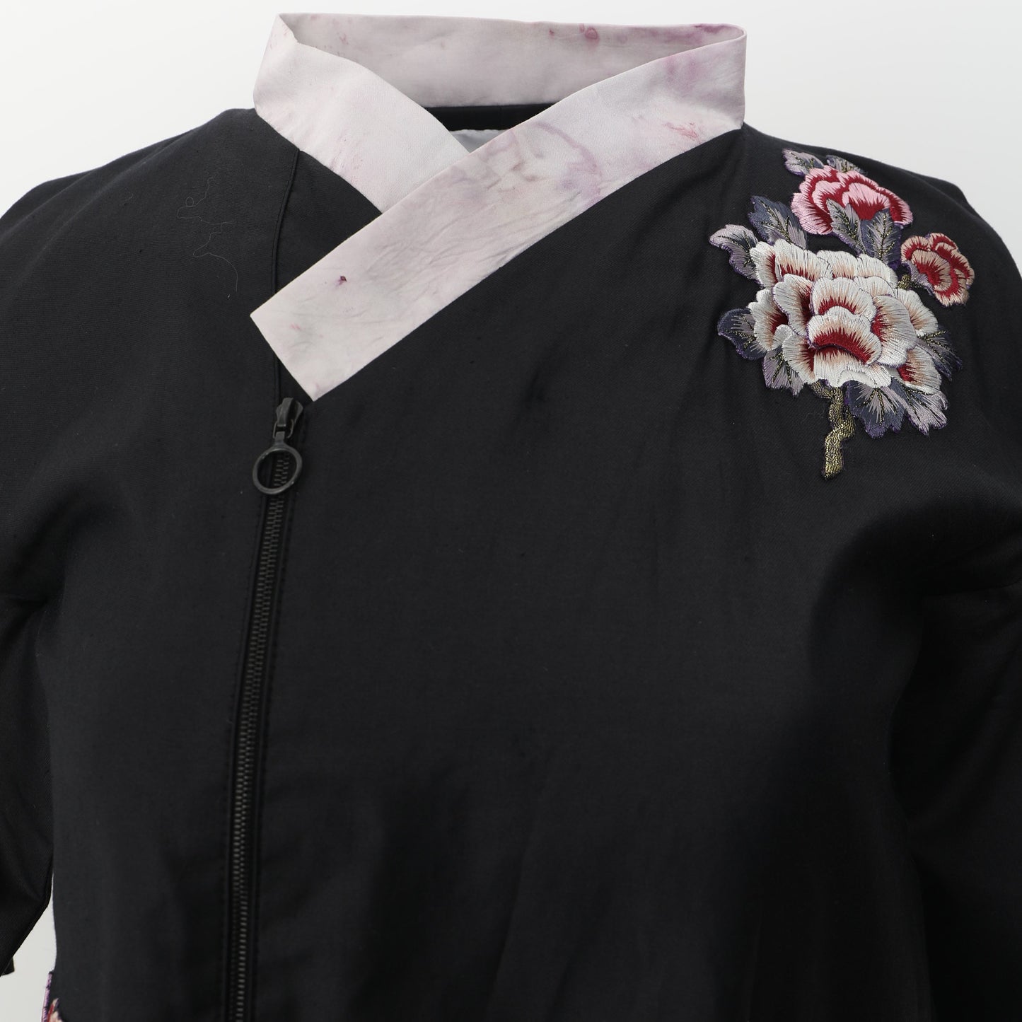 SAUNI Cold Shoulder Top